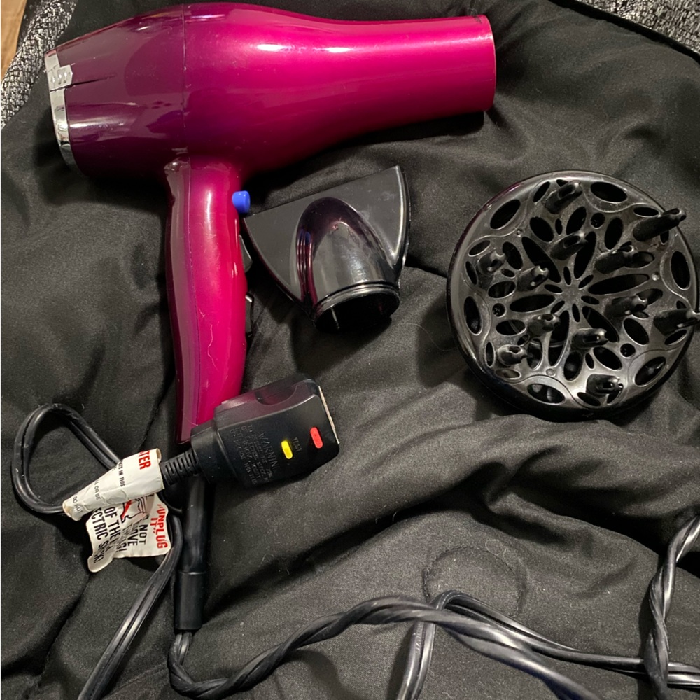 Conair blow dryer